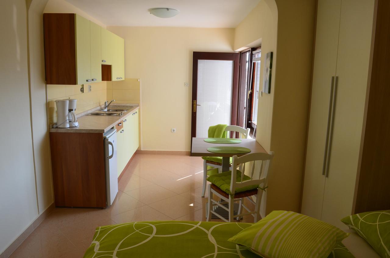 Apartments Mihalic I Baška Exteriér fotografie